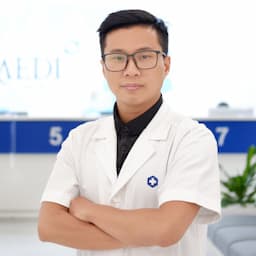 Bác sĩ Chu Việt Anh