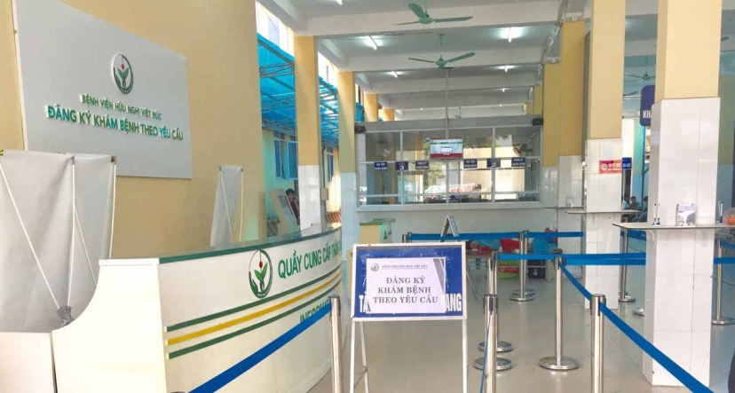 Khám đau dạ dày bệnh viện Việt Đức