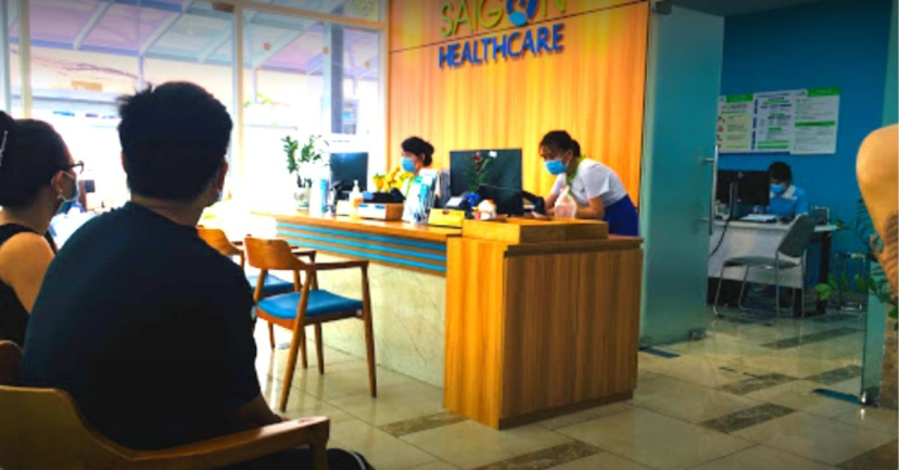 Khu vực đăng ký khám tại PK Saigon Healthcare