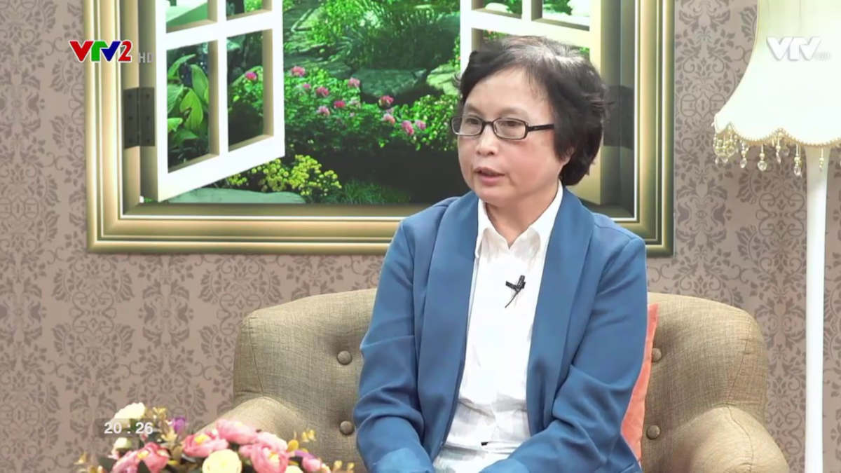 PGS.TS bác sĩ Nguyễn Thị Vân Hồng tư vấn sức khỏe trên truyền hình